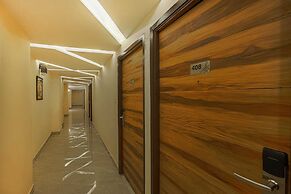 Sallow Royal Suites by Dew Drop