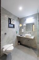 Hiive By Convivial Hotels