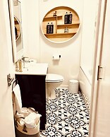 Charming Edinburgh Apartment Beside Edinburgh Castle