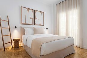 Kolonaki Athena Residence by Fineline