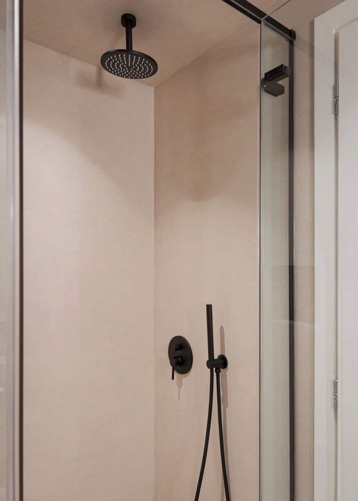 Kolonaki Athena Residence by Fineline