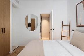 Kolonaki Athena Residence by Fineline