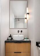 Kolonaki Athena Residence by Fineline