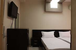 Danis Hotel