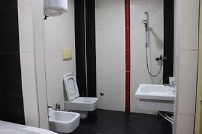 Danis Hotel