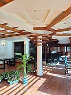 Danis Hotel
