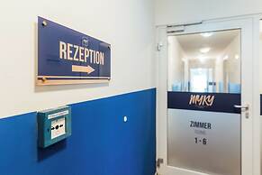 MYKY Hotel Boardinghouse