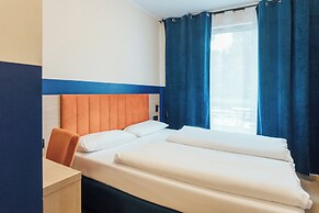 MYKY Hotel Boardinghouse