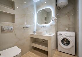 Sabbia Seafront Apartment 4 by Rentalspro