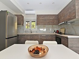 Sabbia Seafront Apartment 3 by Rentalspro