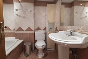 Theano Apartment by Rentalspro