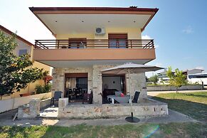 Marina Maisonette by Rentalspro