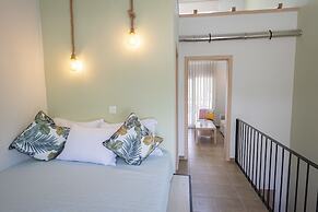 Topos Maisonette Left by Rentalspro