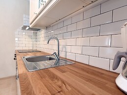 Fotinia Beach House Ground Floor by Rentalspro