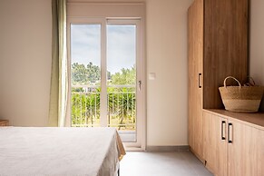 Themida Luxurious Accommodation - Nea Skioni