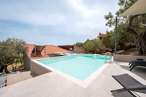 Themida Luxurious Accommodation - Nea Skioni