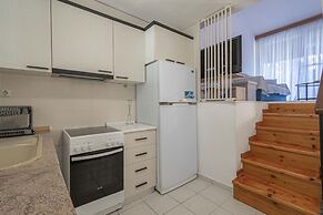 Greenwood Maisonette by Rentalspro - Fourka Beach