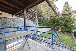 Greenwood Maisonette by Rentalspro - Fourka Beach