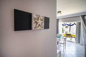 Endless Blue Apartment by Rentals Pro