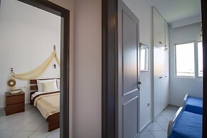 Endless Blue Apartment by Rentals Pro