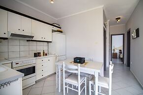 Endless Blue Apartment by Rentals Pro