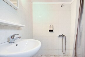 Harmony Apartment 4 by Rentalspro