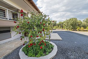 Villa George by Rentalspro