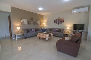 Villa George by Rentalspro