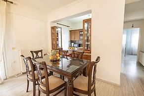 Marisol House by Rentalspro