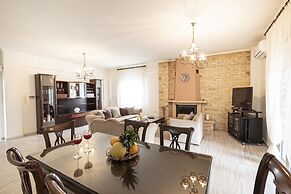 Marisol House by Rentalspro