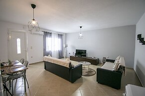 Violeta Apartment by Rentalspro