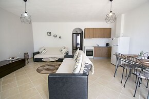 Violeta Apartment by Rentalspro