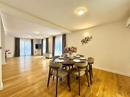 Sunny Bay Apartments