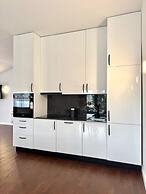 Sunny Bay Apartments