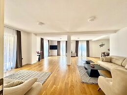 Sunny Bay Apartments