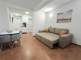Sunny Bay Apartments
