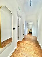 Sunny Bay Apartments