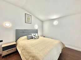 Sunny Bay Apartments