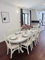 Sunny Bay Apartments