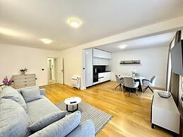 Sunny Bay Apartments