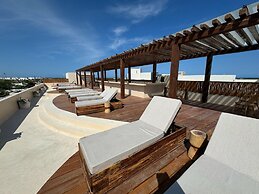 Déjá Vu Tulum