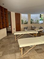Déjá Vu Tulum