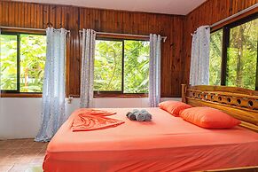 CORCOVADO & DRAKE INN
