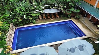 CORCOVADO & DRAKE INN