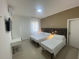 Primo Hotel