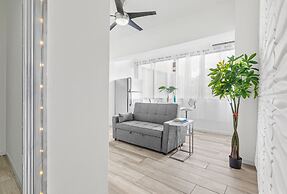 Leisure Loft Refreshed By the Ocean