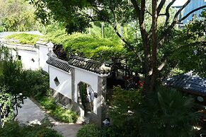 No.3 Garden Hotel