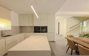 Sanpietro Premium Deluxe Plus Villa