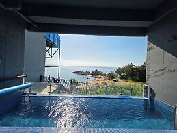 Exit Full Villa