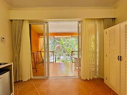 Coco Sunset Beach Resort